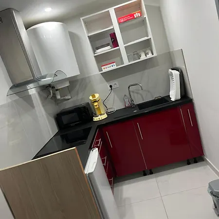 Apartment Calme Dans Individuelle